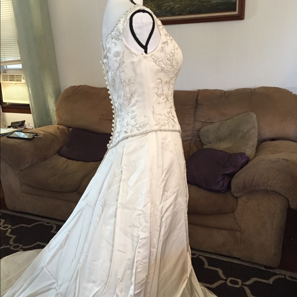 💍 New DEMETRIOS Ivory Wedding DRESS Beaded Floral 6 - Picture 9 of 16
